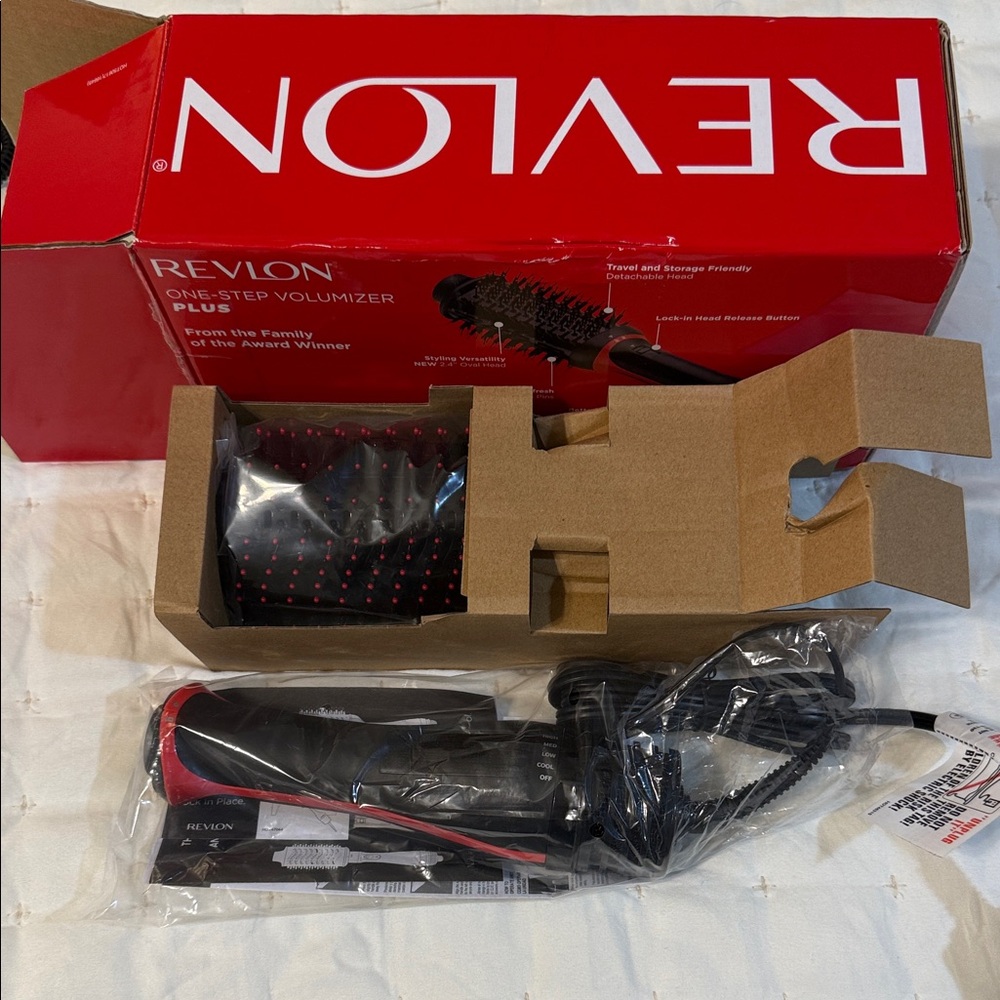 Revlon One-Step Volumizer Plus in Black and Pink